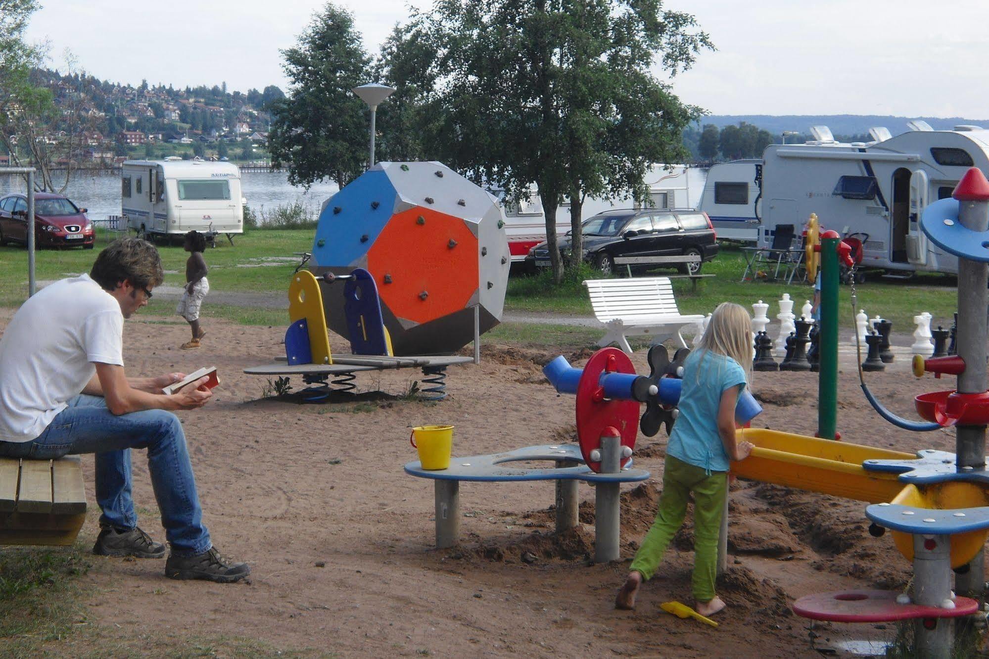 First Camp Siljansbadet - Raettvik Hotel ภายนอก รูปภาพ